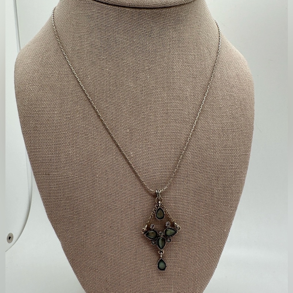 1928 brand fashion silver tone green stone necklace